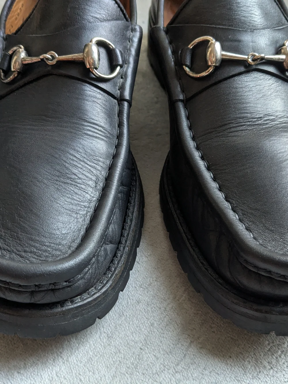 Gucci Black Leather Horsebit Slip-On Loafers